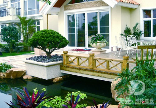 東莞別墅庭院歐美現(xiàn)代風格